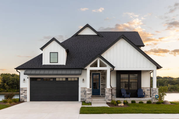 Best Commercial Roofing Services  in Newburgh Heights, OH
